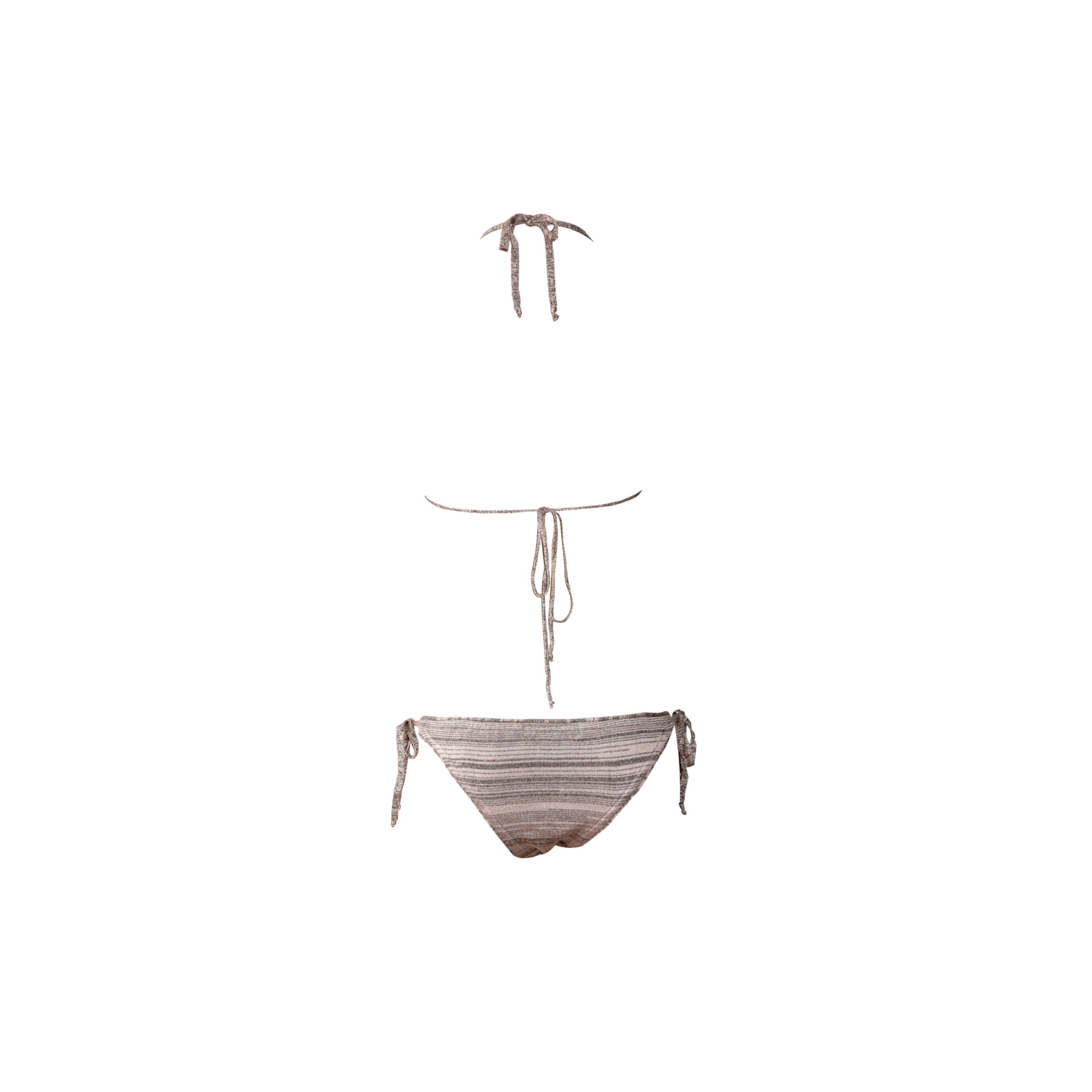 Manju Bikini - Image 3